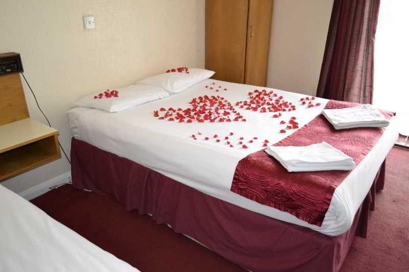 Cranbrook Hotel - Oda