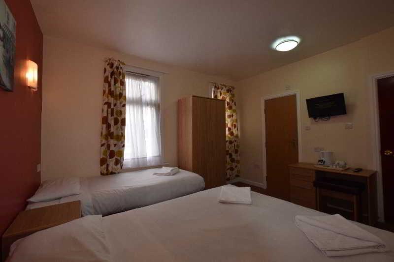 Cranbrook Hotel - Oda