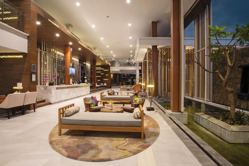 Aruna Senggigi Resort & Convention - Lobi