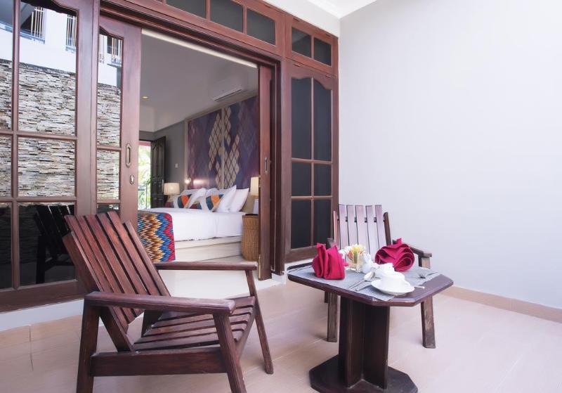Aruna Senggigi Resort & Convention - Teras