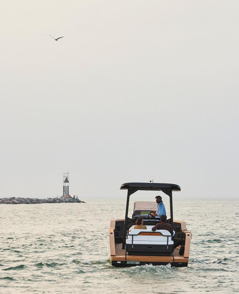Montauk Yacht Club - Genel
