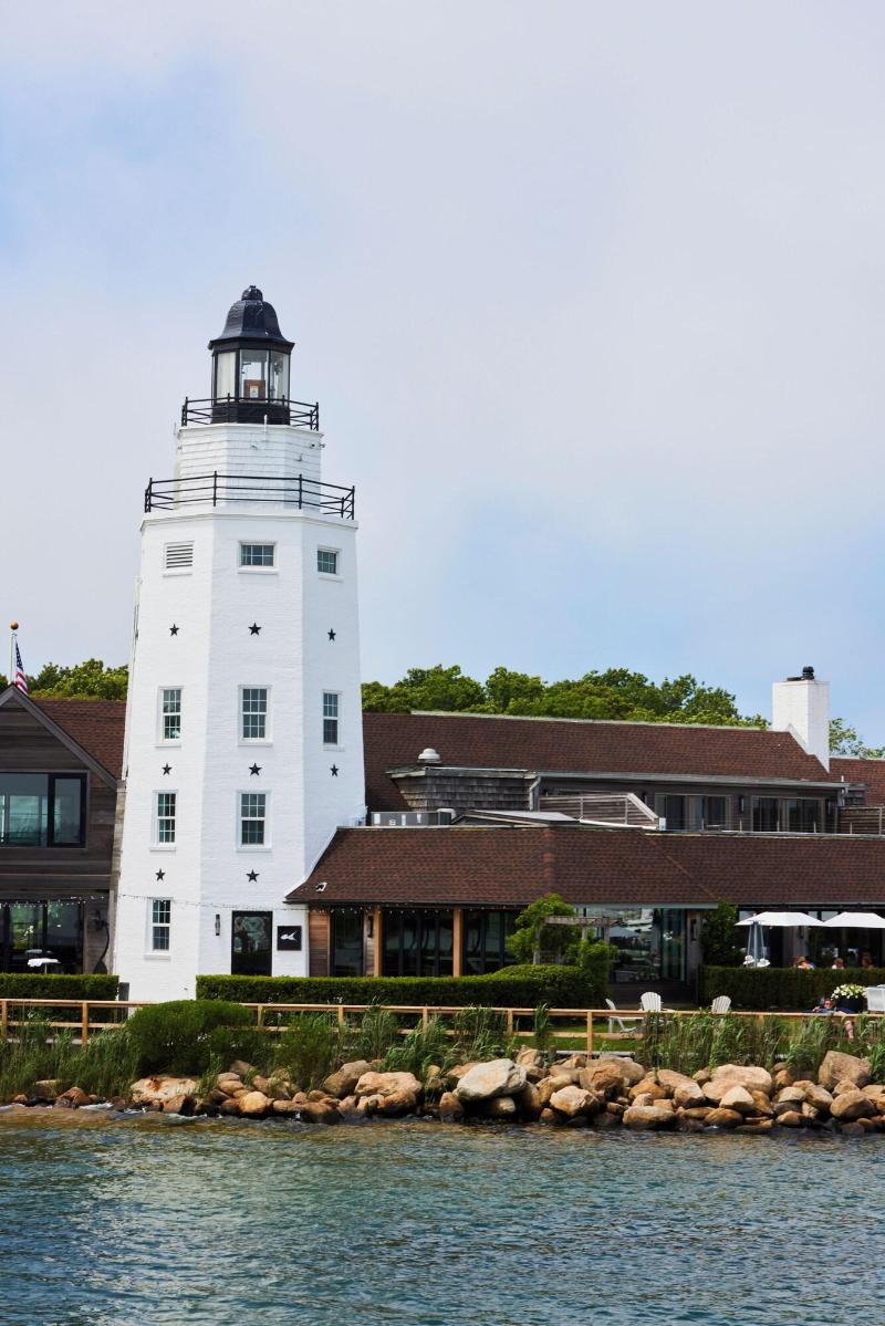 Montauk Yacht Club - Genel