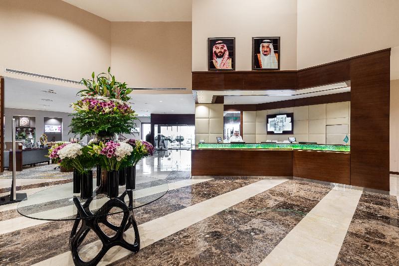 Holiday Inn Al Qasr - Lobi