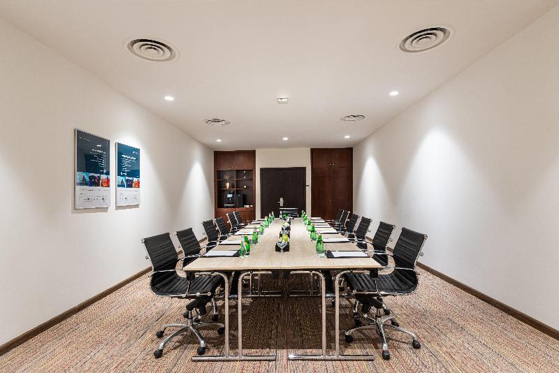 Holiday Inn Al Qasr - Toplantı