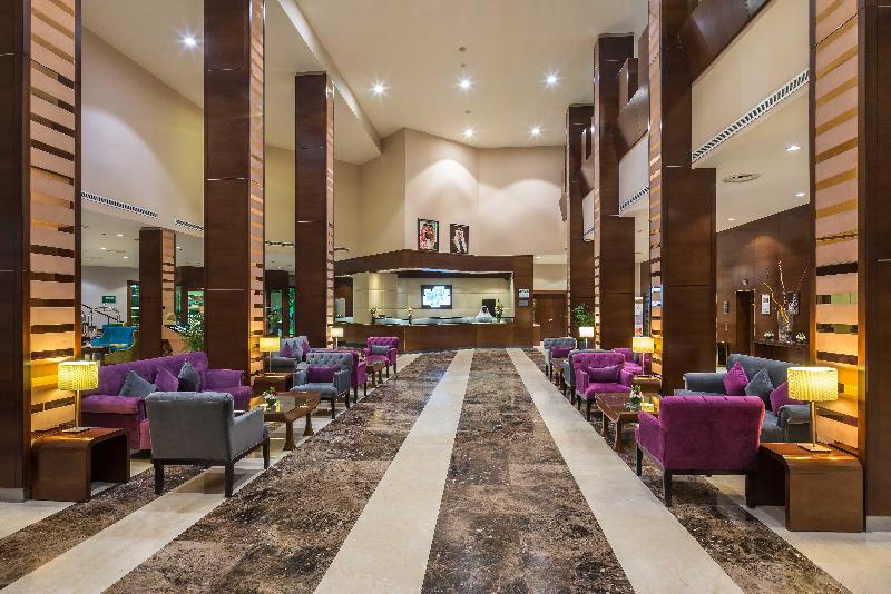 Holiday Inn Al Qasr - Genel