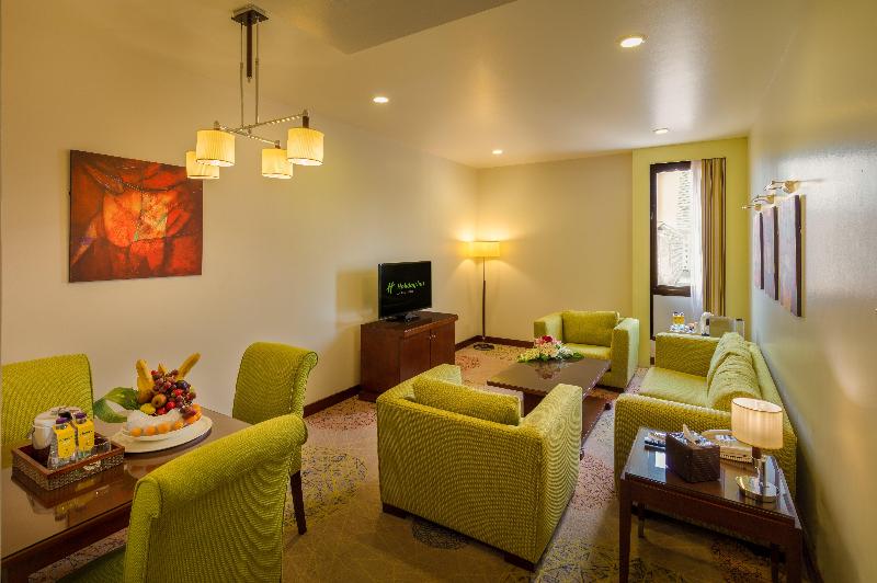 Holiday Inn Al Qasr - Oda