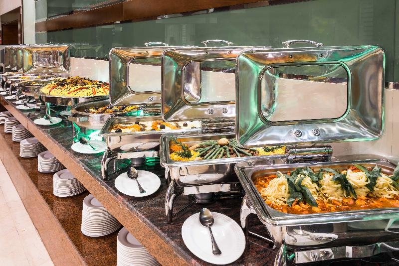 Holiday Inn Al Qasr - Restoran