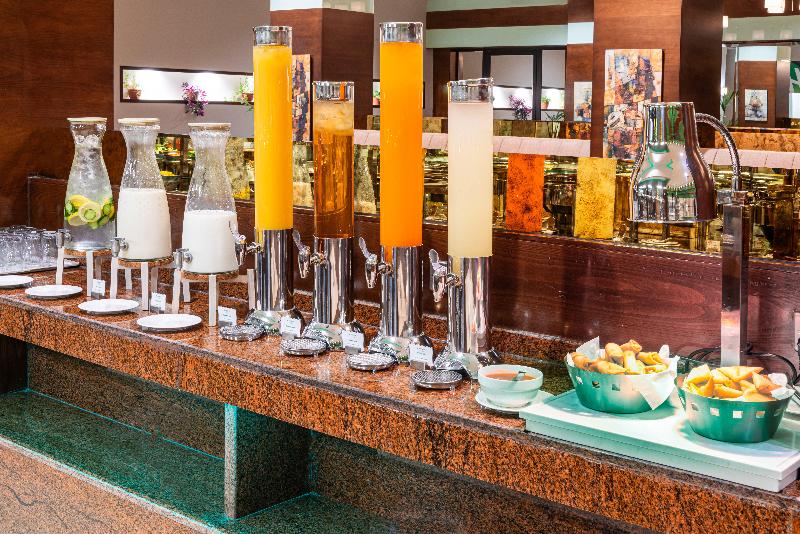 Holiday Inn Al Qasr - Restoran