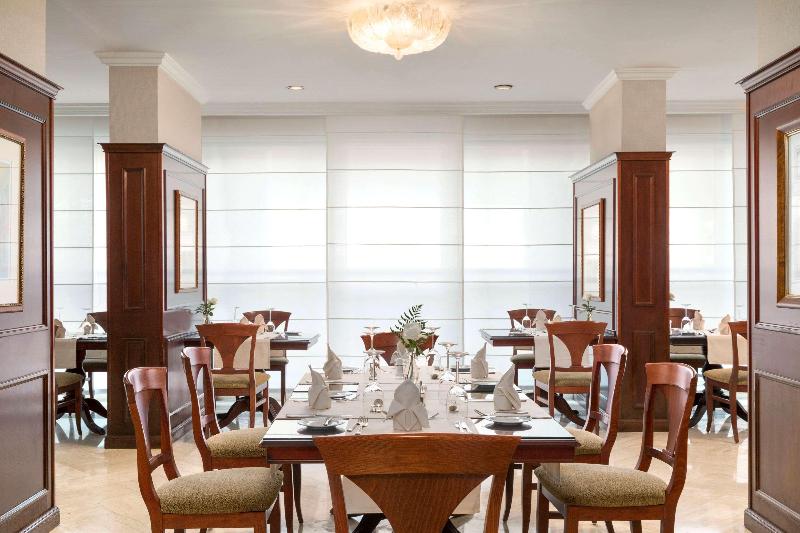 Ramada Continental Jeddah - Restoran