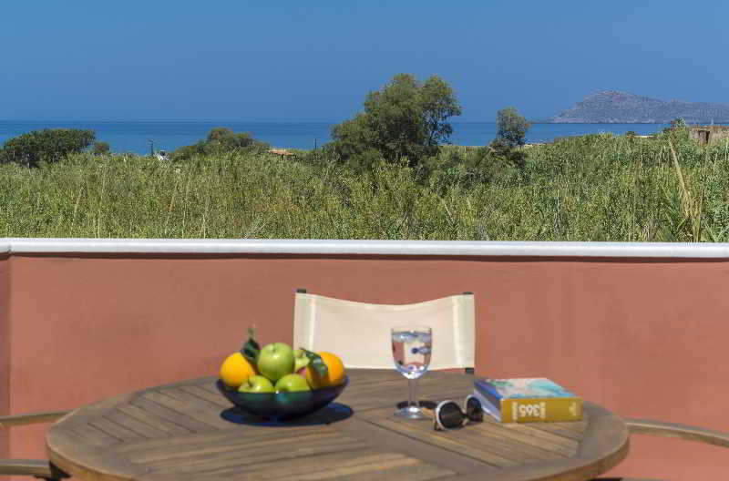 Daphnis Villas - Genel