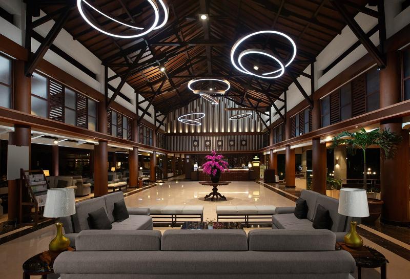 Lombok Raya Hotel Mataram - Lobi