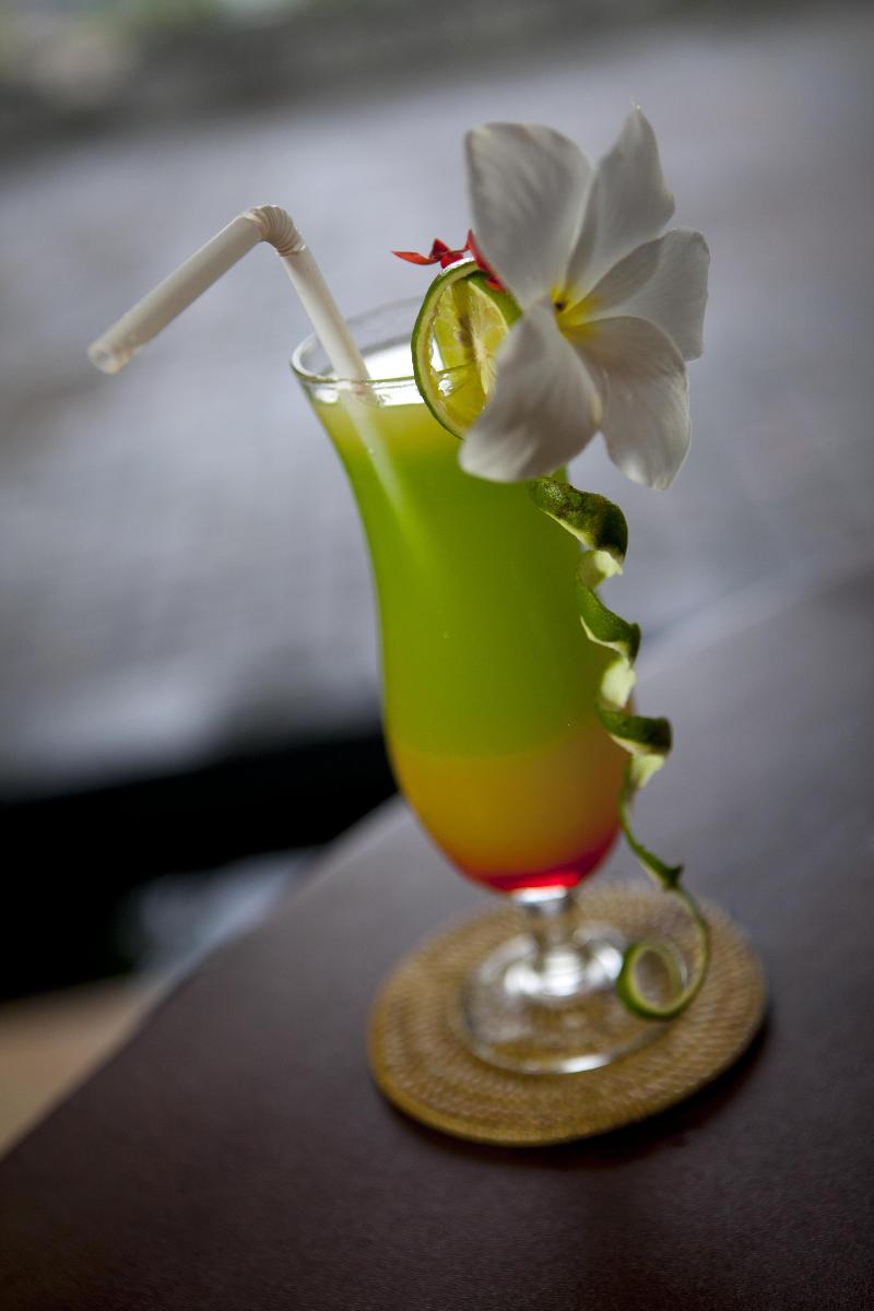 Puri Saron Hotel Senggigi - Bar