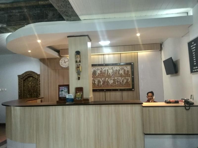 Puri Saron Hotel Senggigi - Lobi