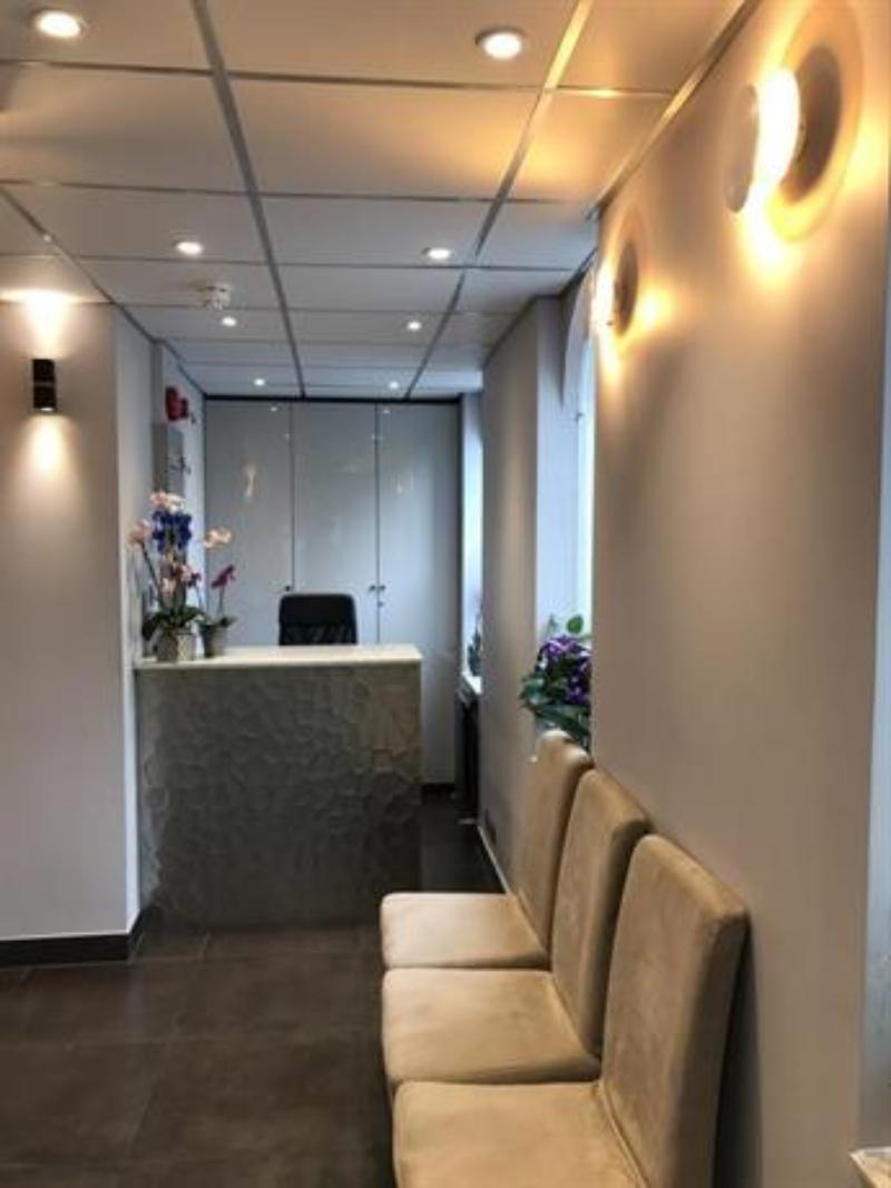 New Dawn Hotel - Lobi