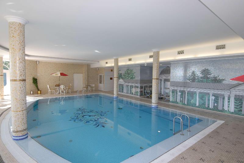 Hotel Esplanade Spa & Golf Resort - Havuz