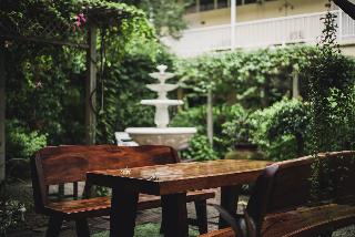 Feung Nakorn Balcony Rooms & Cafe fotoÄŸrafÄ±