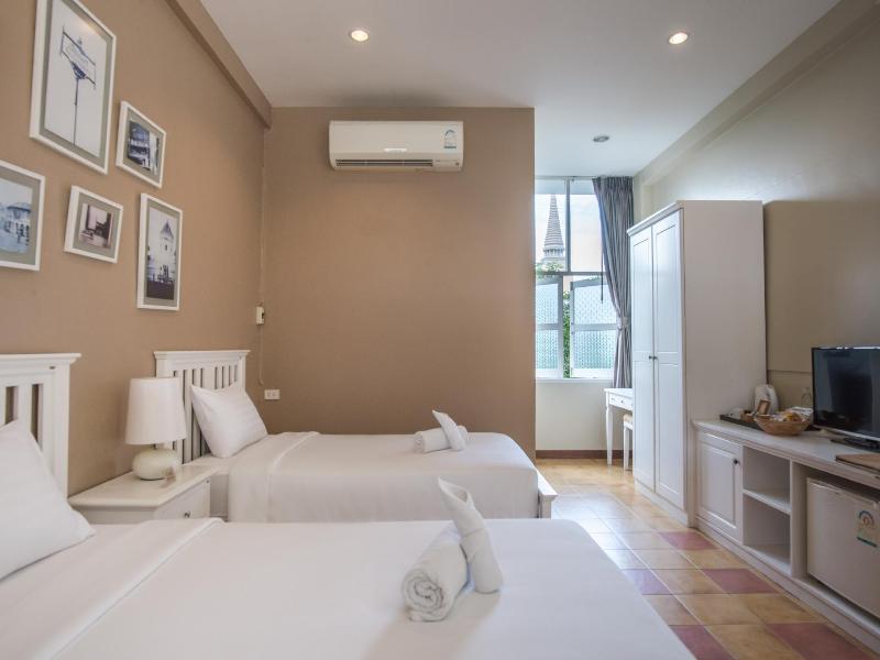 Feung Nakorn Balcony Rooms & Cafe - Oda