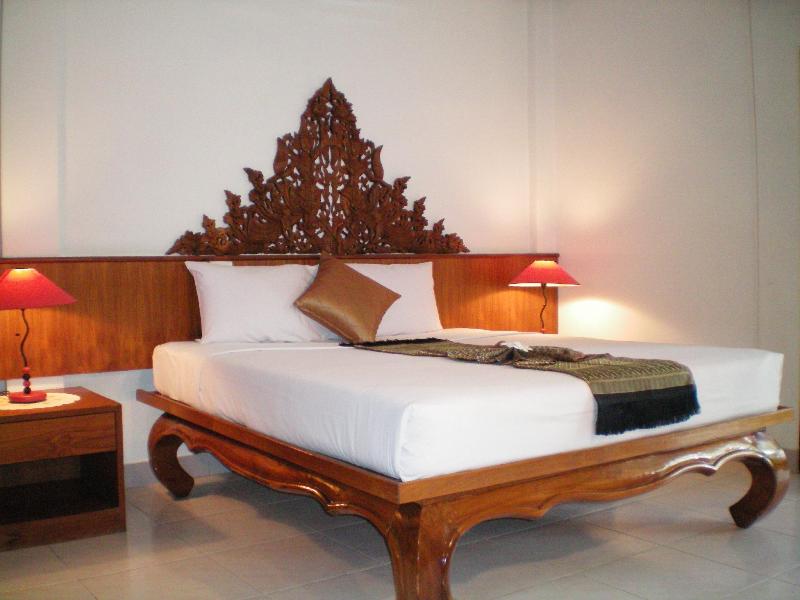 Patong Palace Hotel - Oda