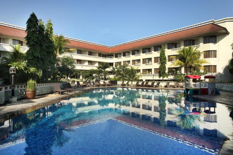 Hotel Santika Premiere Jogja - Havuz