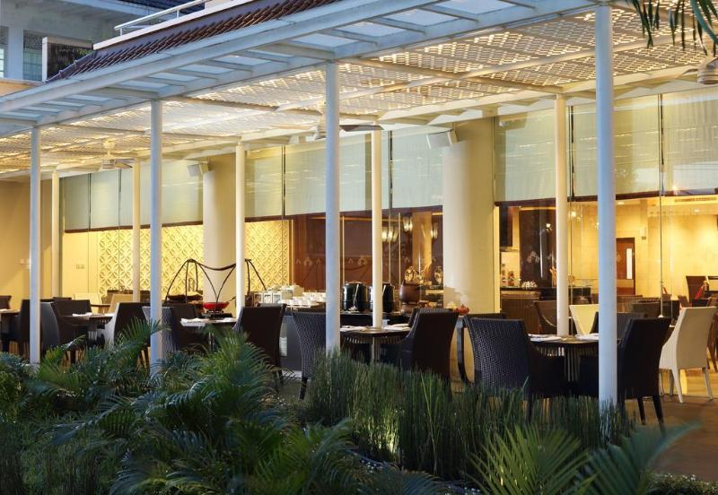 Hotel Santika Premiere Jogja - Restoran
