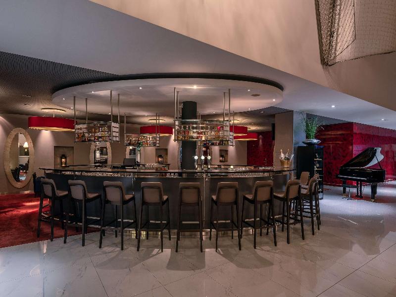 Hilton Geneva Hotel & Conference Centre - Bar