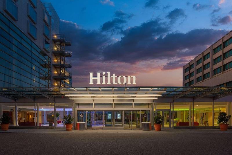 Hilton Geneva Hotel & Conference Centre - Genel