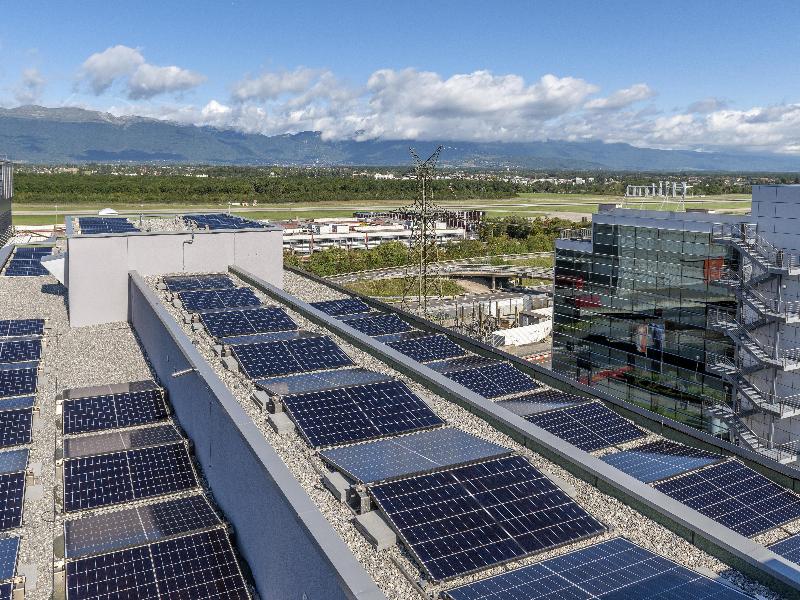 Hilton Geneva Hotel & Conference Centre - Genel