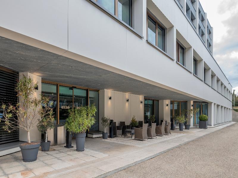 Hilton Geneva Hotel & Conference Centre - Genel