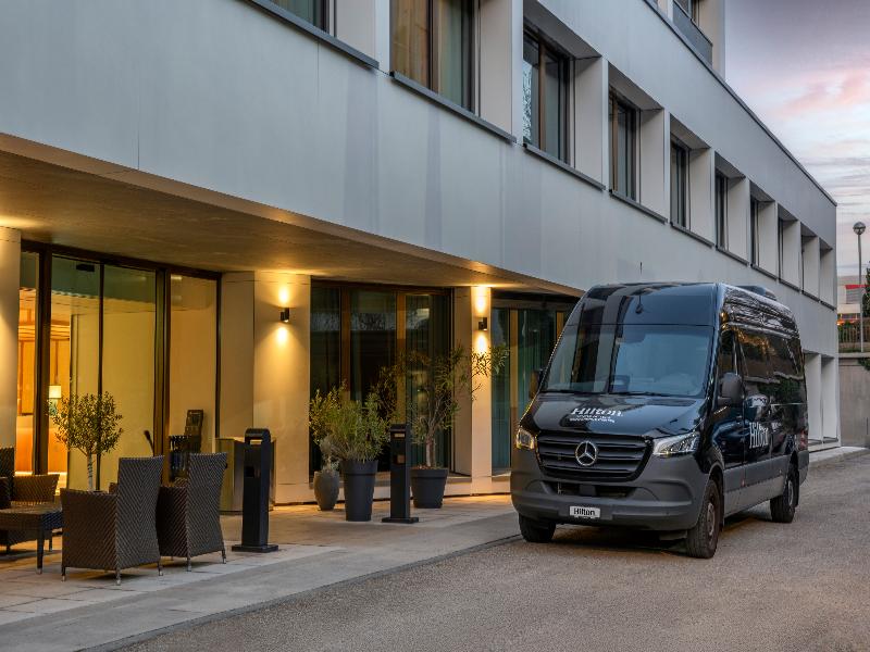 Hilton Geneva Hotel & Conference Centre - Genel