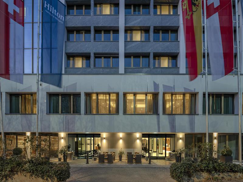 Hilton Geneva Hotel & Conference Centre - Genel