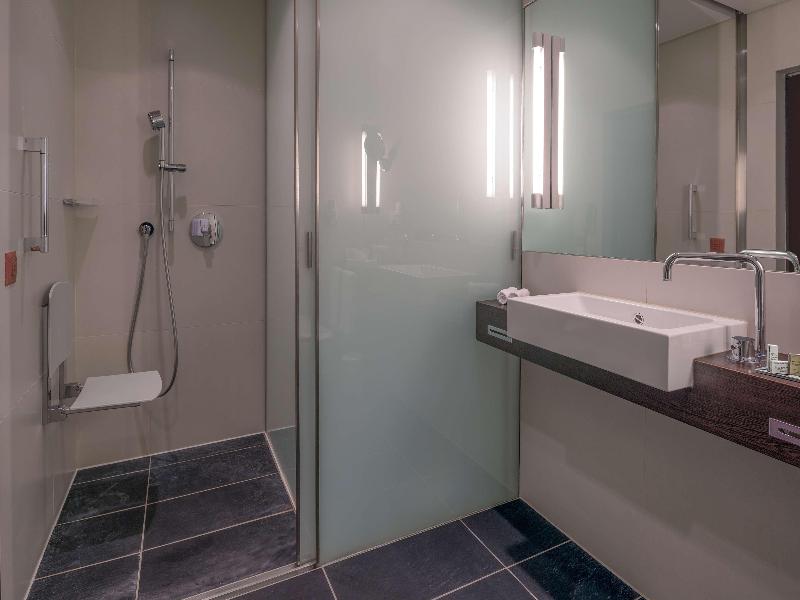 Hilton Geneva Hotel & Conference Centre - Oda