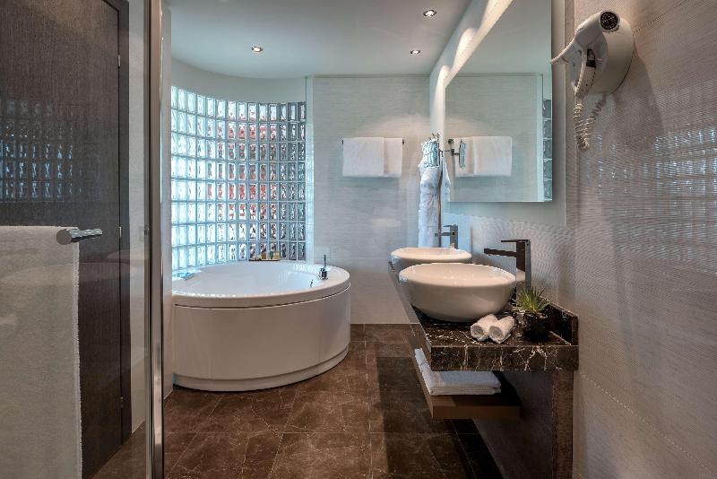 Hilton Geneva Hotel & Conference Centre - Oda