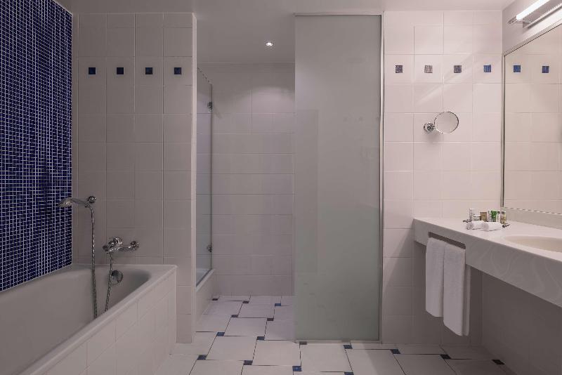 Hilton Geneva Hotel & Conference Centre - Oda