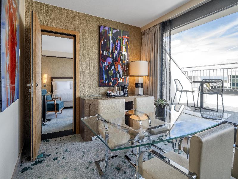 Hilton Geneva Hotel & Conference Centre - Oda