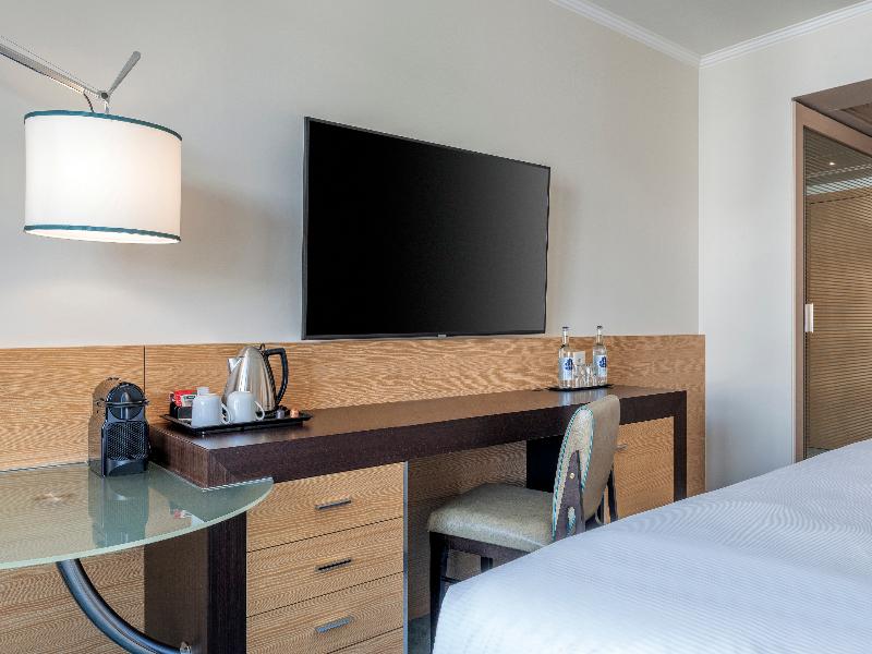 Hilton Geneva Hotel & Conference Centre - Oda