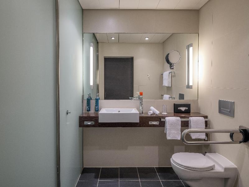 Hilton Geneva Hotel & Conference Centre - Oda
