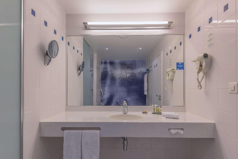 Hilton Geneva Hotel & Conference Centre - Oda