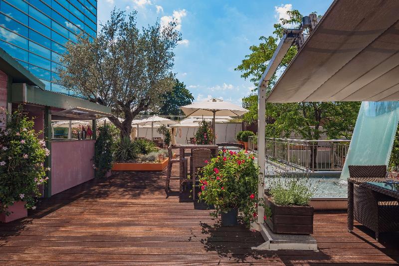 Hilton Geneva Hotel & Conference Centre - Restoran