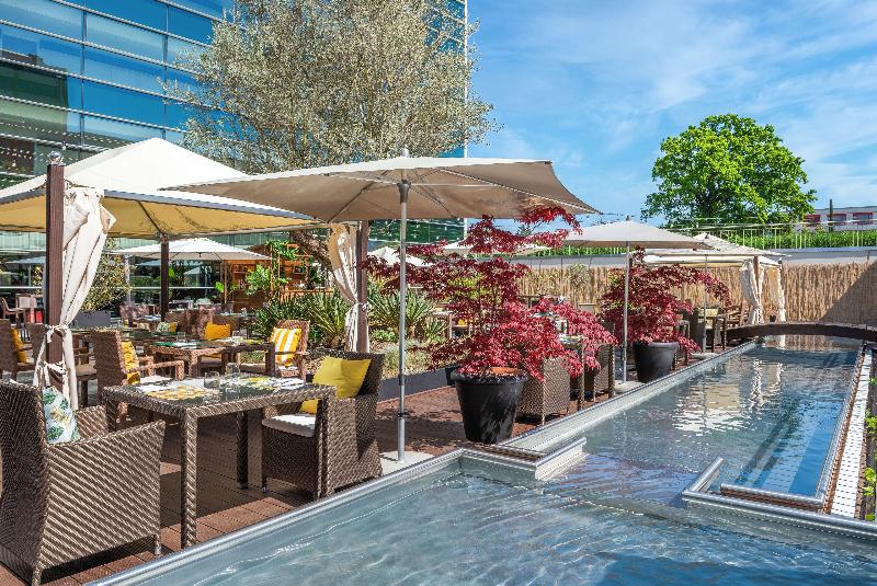 Hilton Geneva Hotel & Conference Centre - Restoran