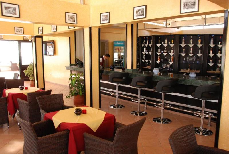 New Farah Hotel - Bar