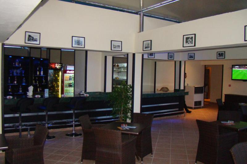 New Farah Hotel - Bar