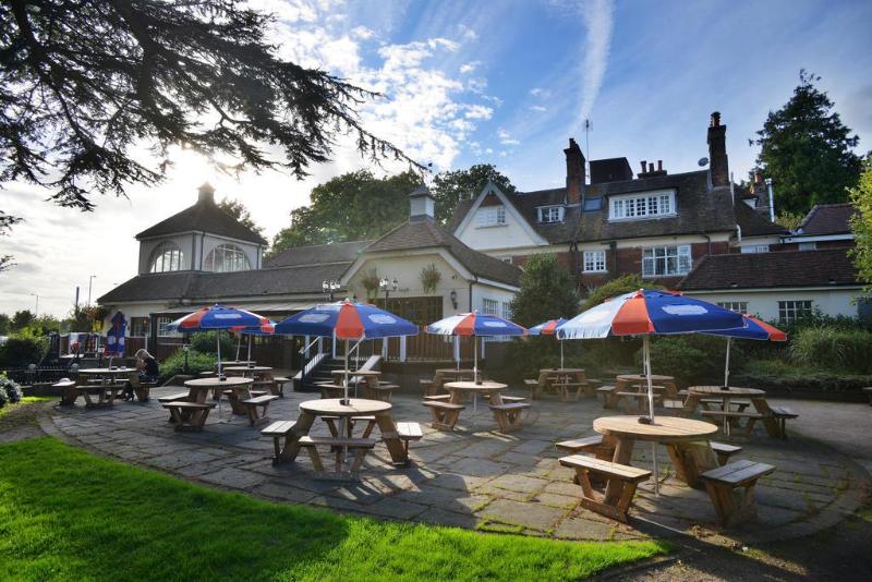 Conningbrook Hotel - Genel