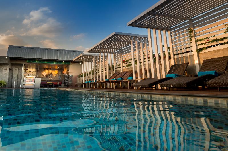 Nouvo City Hotel - Havuz