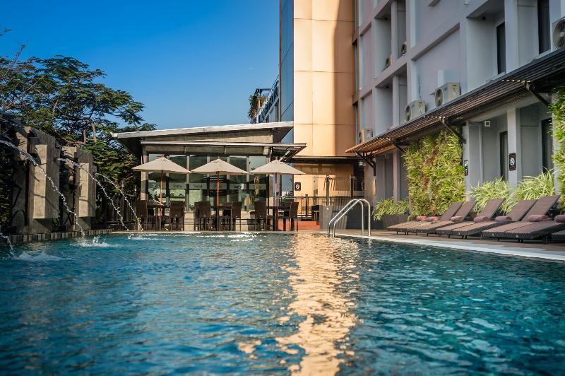 Nouvo City Hotel - Havuz