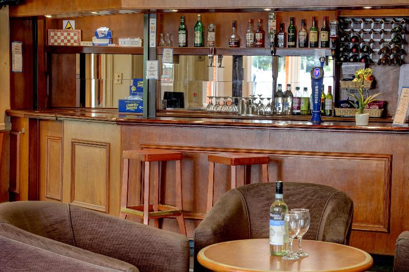 Sure Hotel by Best Western Reading - Bar