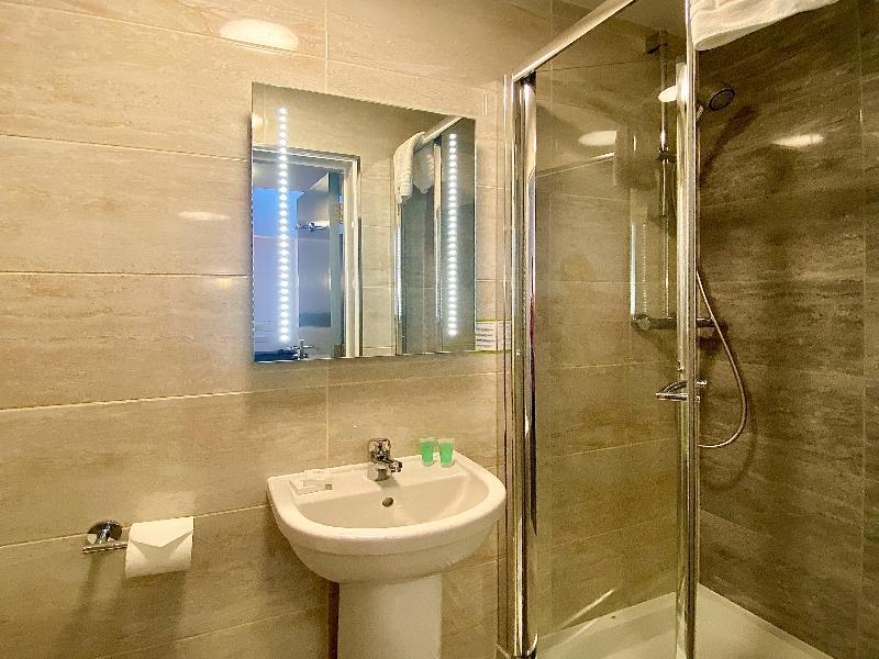 Sure Hotel by Best Western Reading - Oda