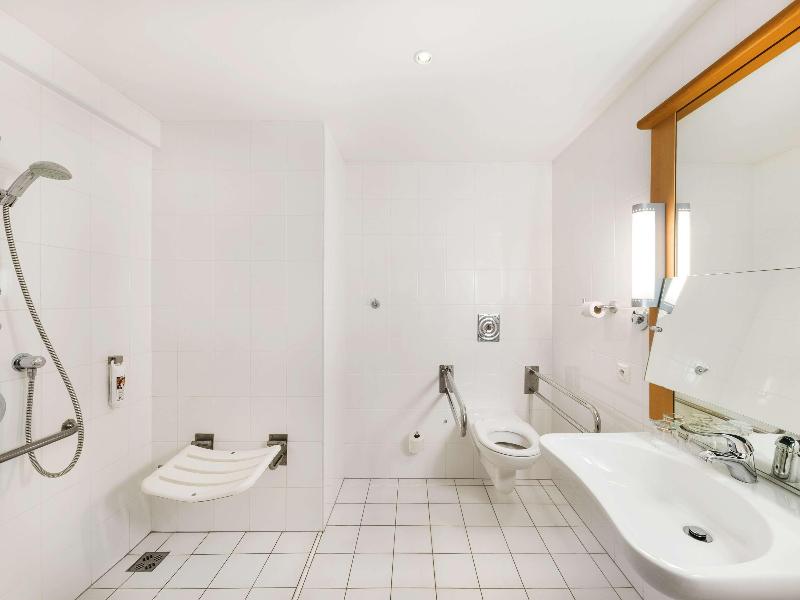 Ibis Hotel Plzen - Oda