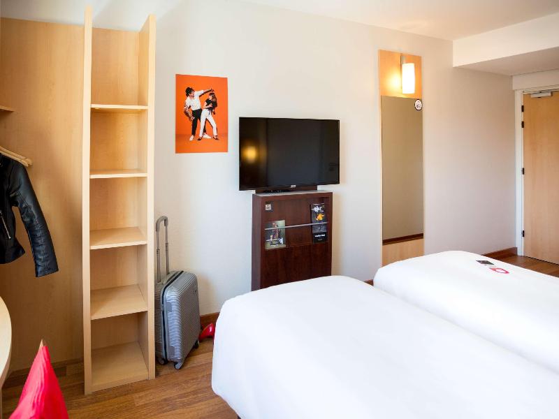 Ibis Hotel Plzen - Oda