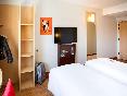Ibis Hotel Plzen oda fotoğrafı