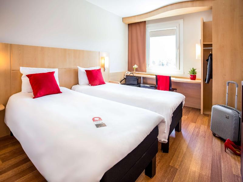 Ibis Hotel Plzen - Oda